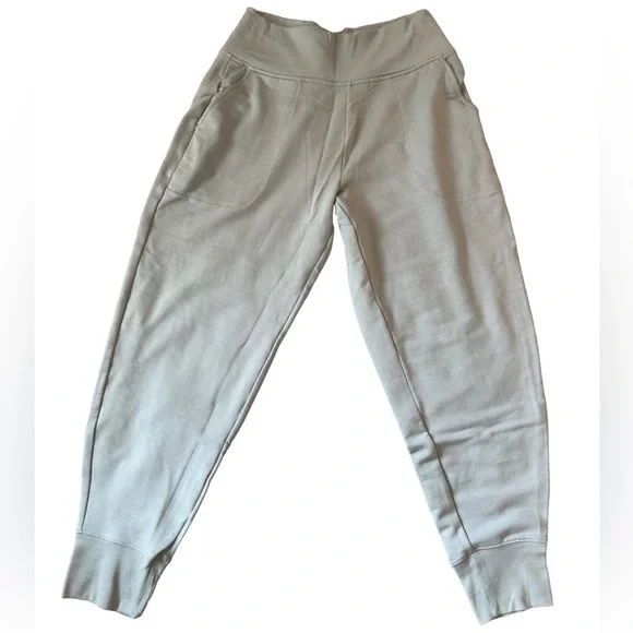 ATHLETA Coaster Luxe High Rise Jogger - M - Picture 3 of 11